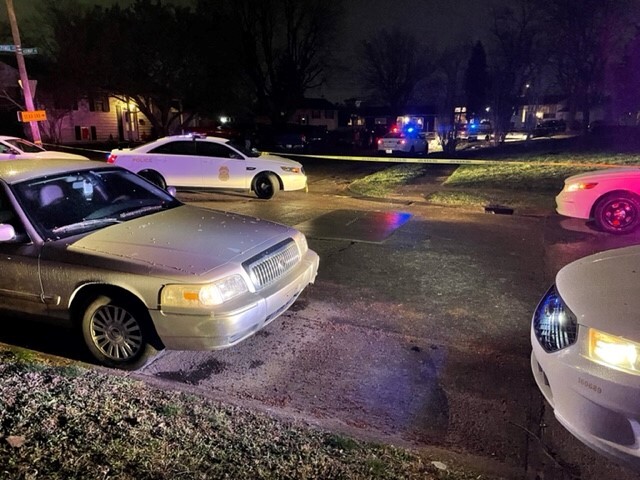 chatsbee court shooting.jpg