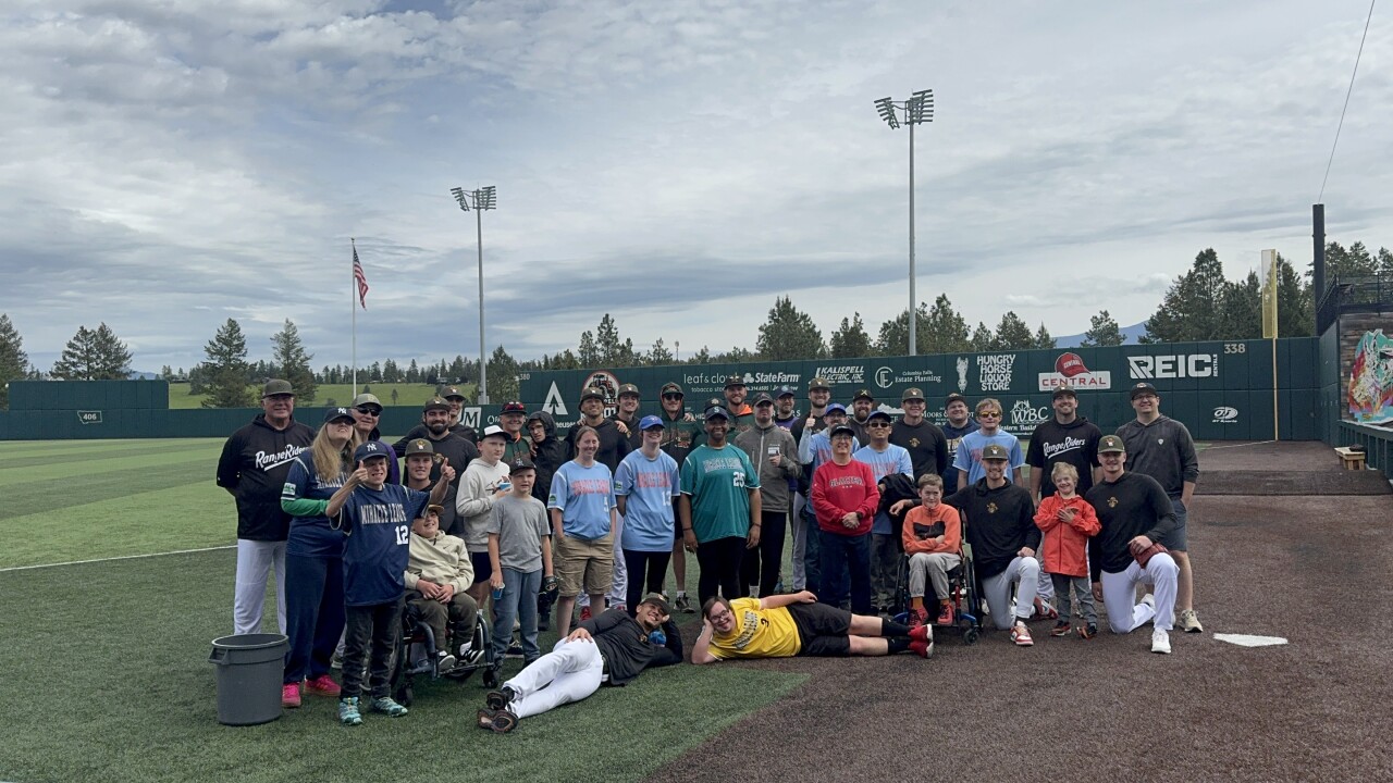 Glacier Range Riders, Miracle League Clinic
