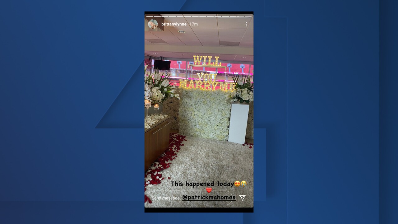 Mahomes proposal 2.jpg