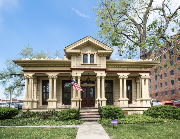 HOME TOUR The Wedding Cake House photos HOME TOUR The Wedding Cake House photos