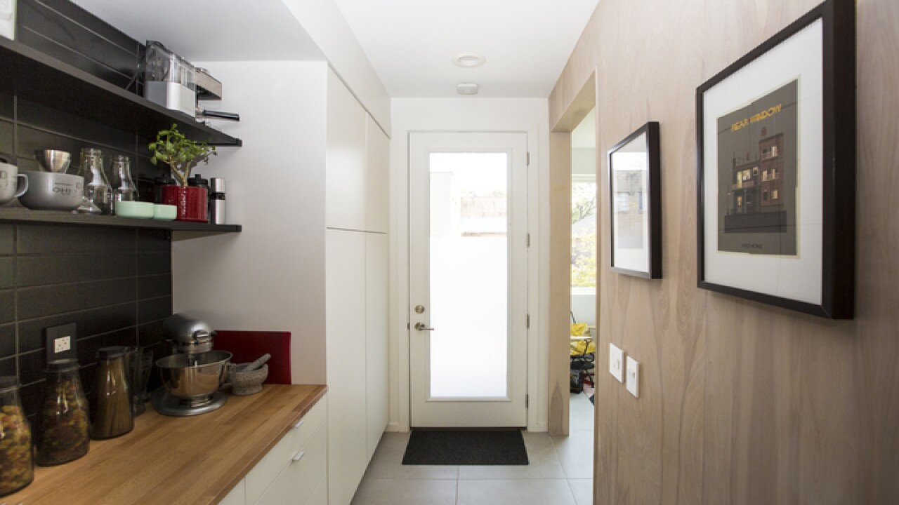 HOME TOUR: Modern efficiency in Ftn. Square