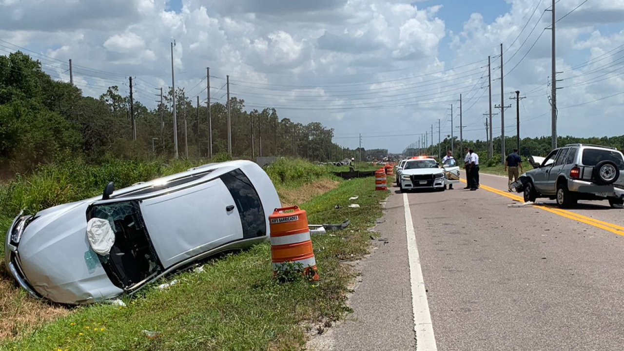 Crash involving Hillsborough deputies shuts down parts of U.S. 301 in