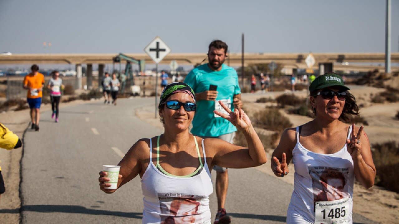 Photos: Bakersfield Marathon Mile 10 and Mile 23