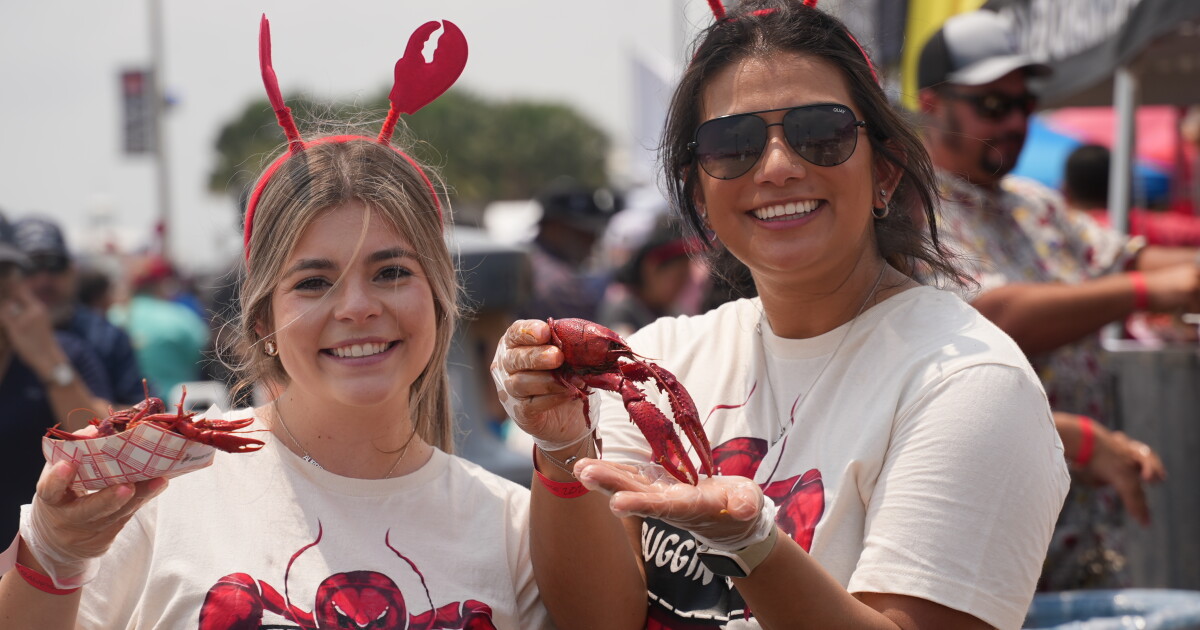Crawfish for a Cause got CRAY-zy - Vimarsana News
