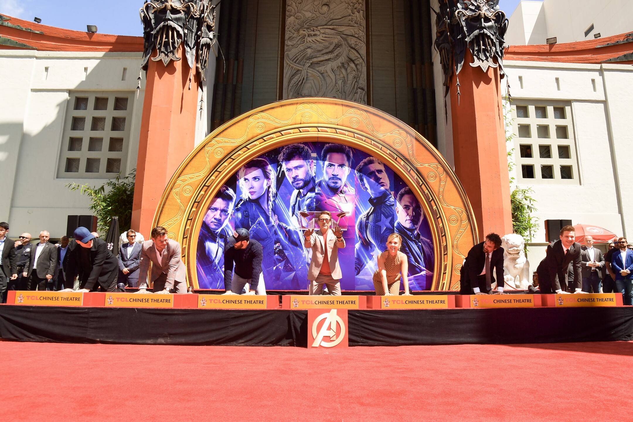 Photos Avengers Cast Place Hand Prints In Cement At