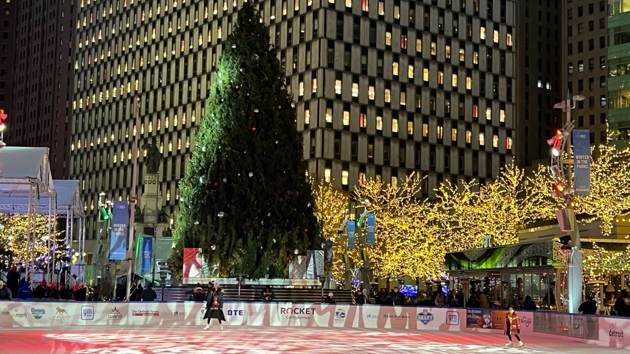 detroit christmas tree