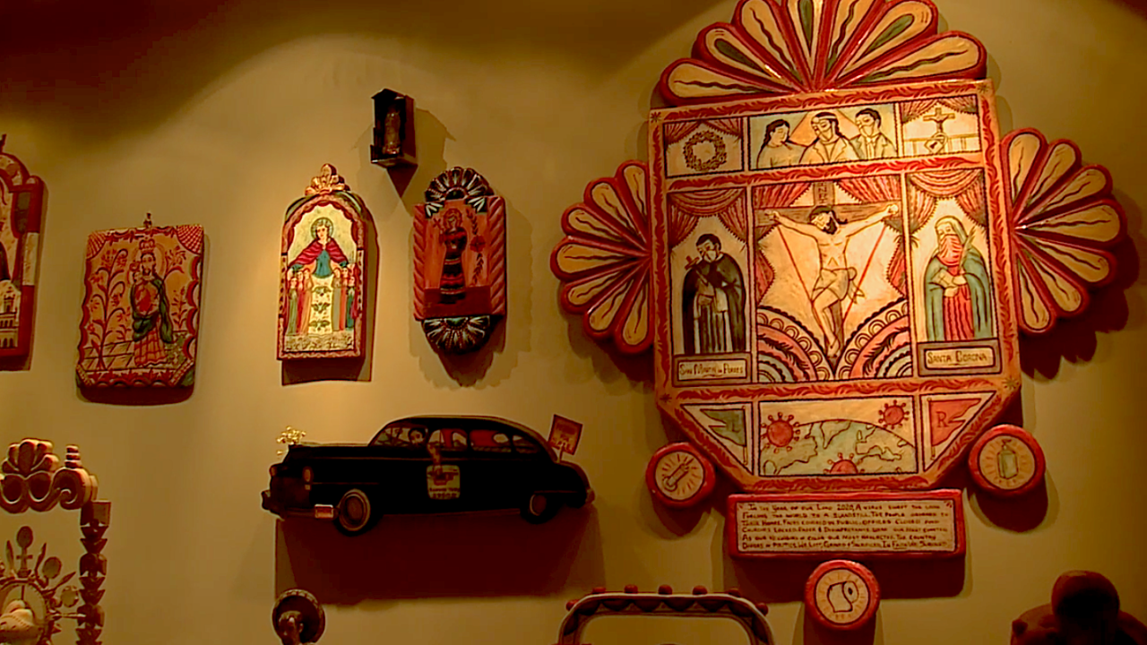 corona virus retablo