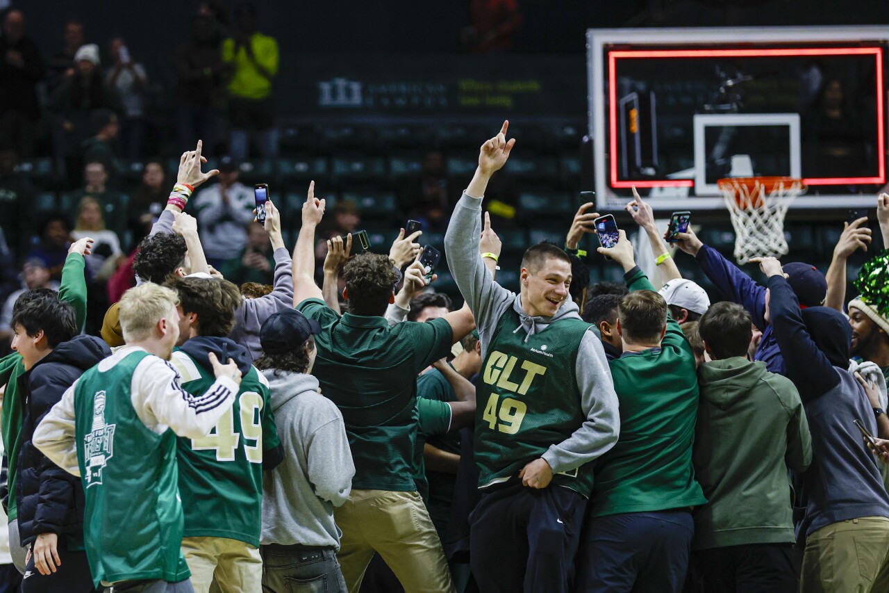 Charlotte 49ers fans rush court after win over FAU Owls, Jan. 6, 2024