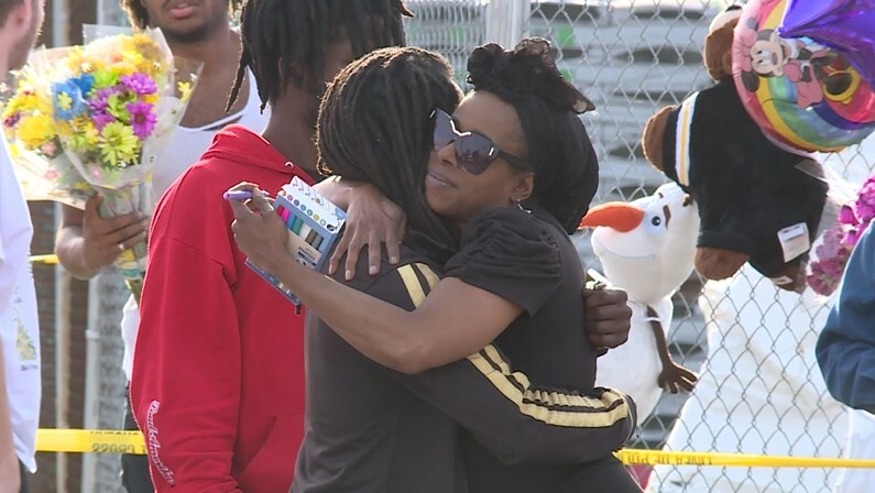 Bells Road vigil 01.jpg