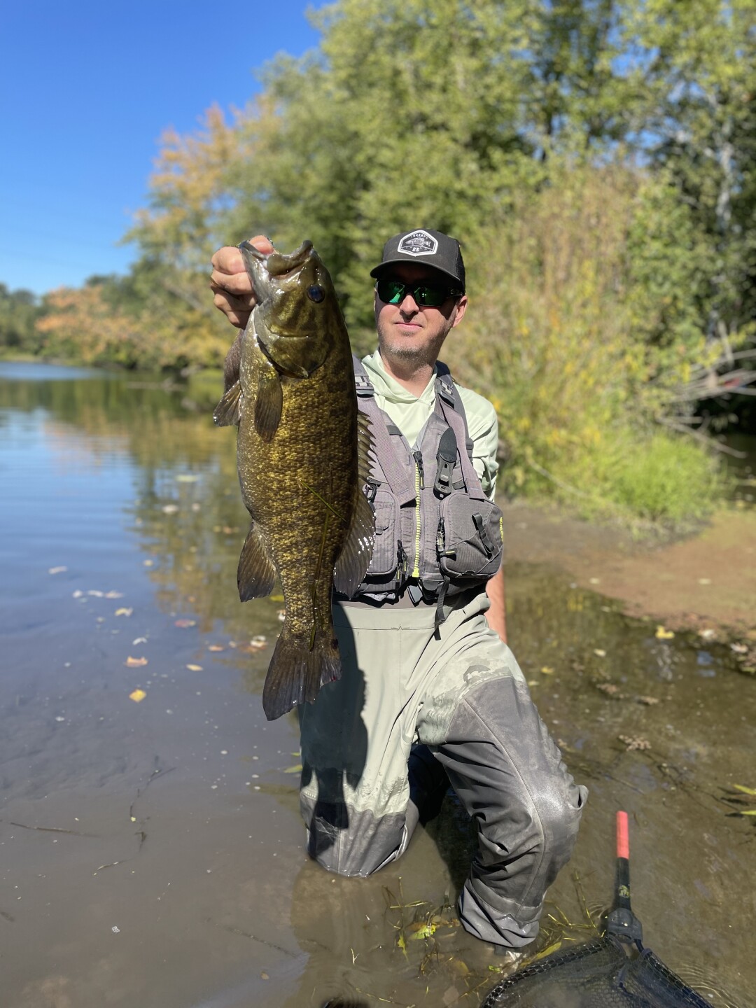 Deneau_SmallMouthBass_21.25inches.jpeg