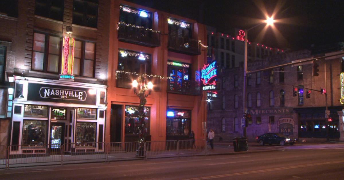 Man tried shooting a gun after turned away from bar on Broadway