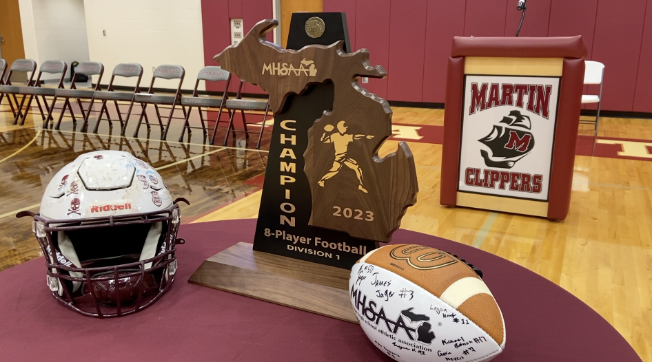 clippers martin football 5.png