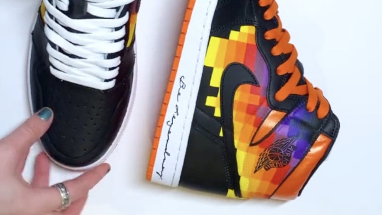 Air Max Plus Jordan Custom Sepatu Nike Valley Artist Sees