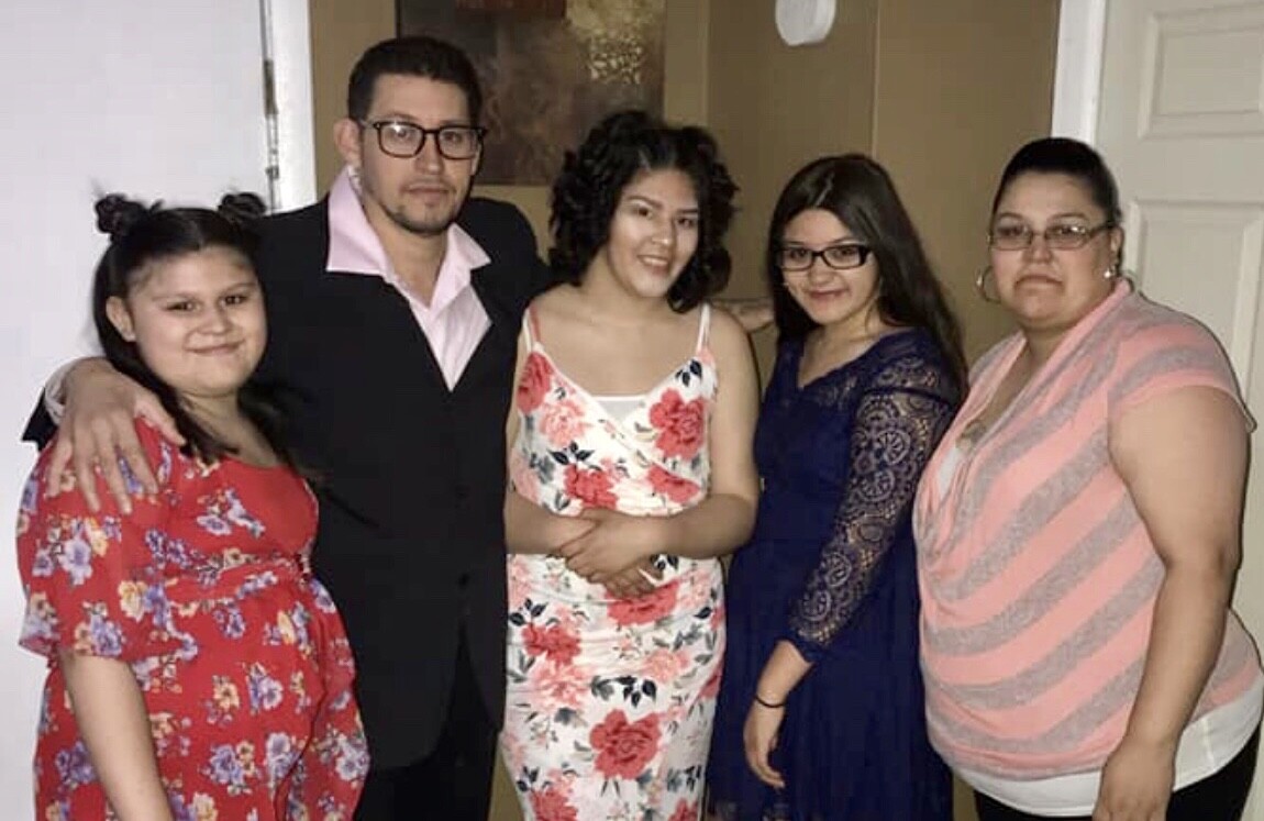 de la cruz family.jpg