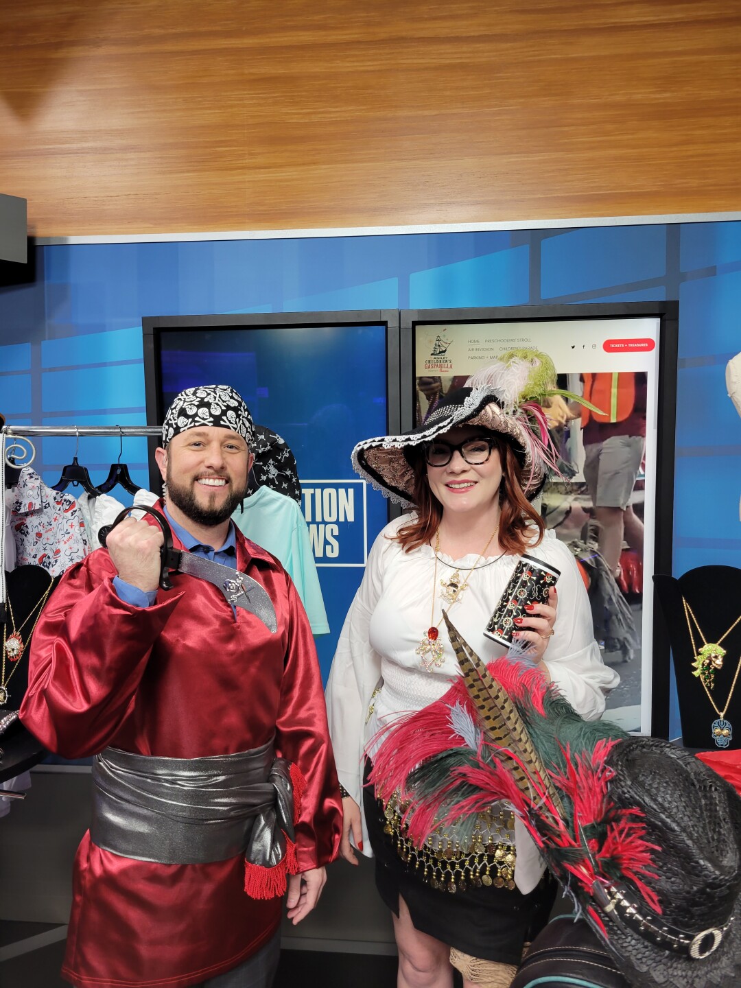 DIY GASPARILLA COSTUMES 