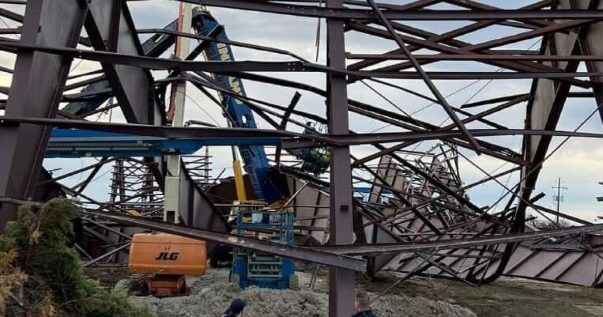 3 killed, nine injured after building collapse at Boise Airport - Vimarsana News