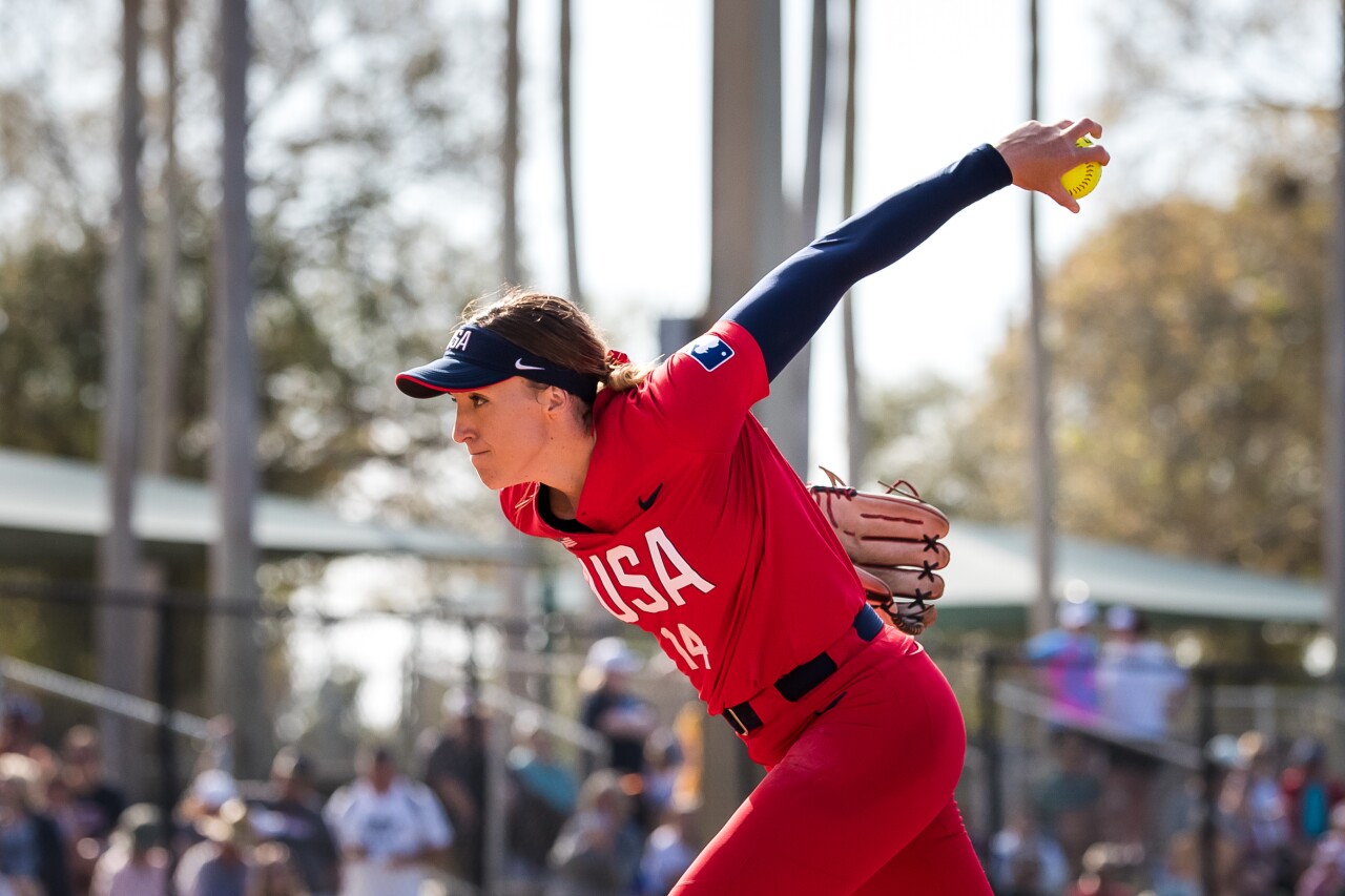 Monica Abbott softball Team USA