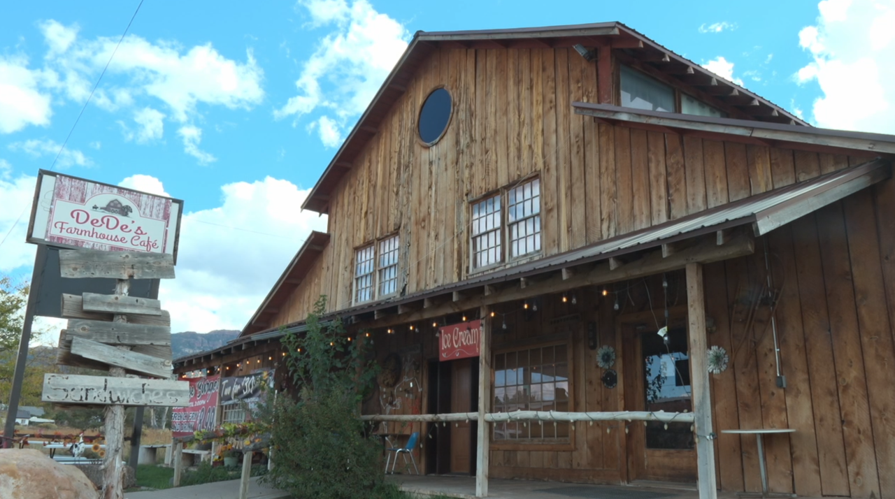 Community rallying around Parowan restaurant couple injured in crash