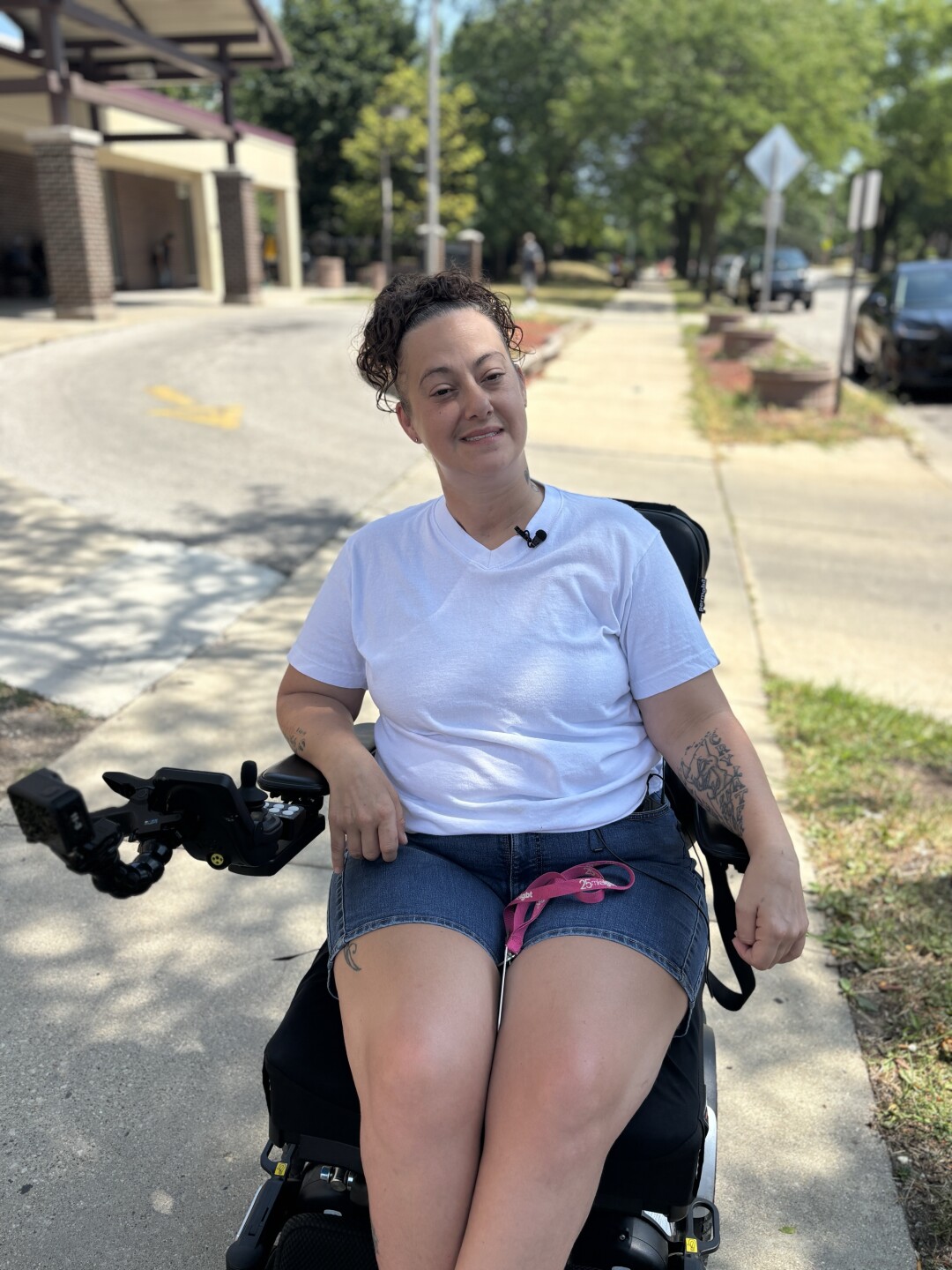 Stacy Reams contacted TMJ4 after she says she's had accessibility issues in her neighborhood for weeks