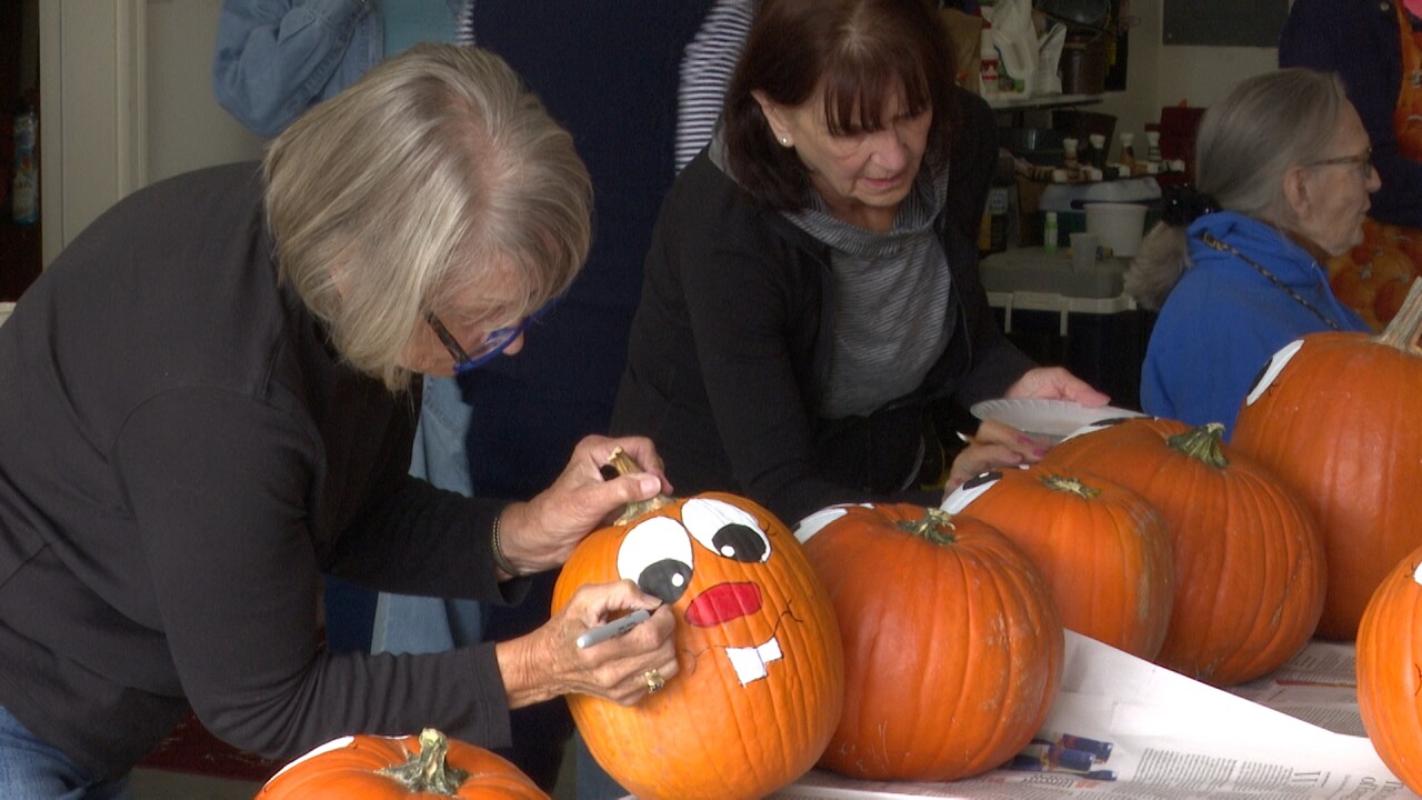 Corell helping pumpkins