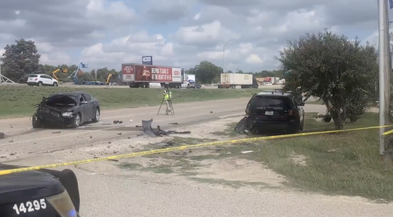 Temple officer crash