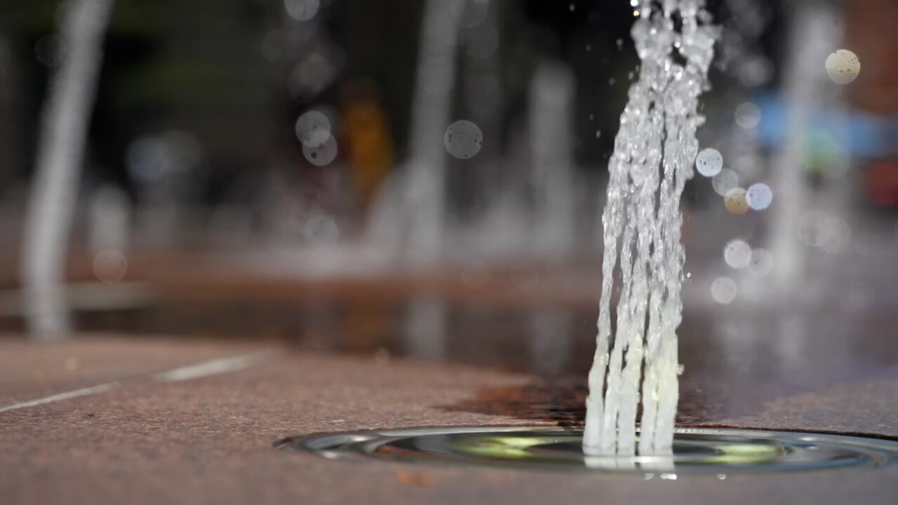water fountain outside union station.jpg