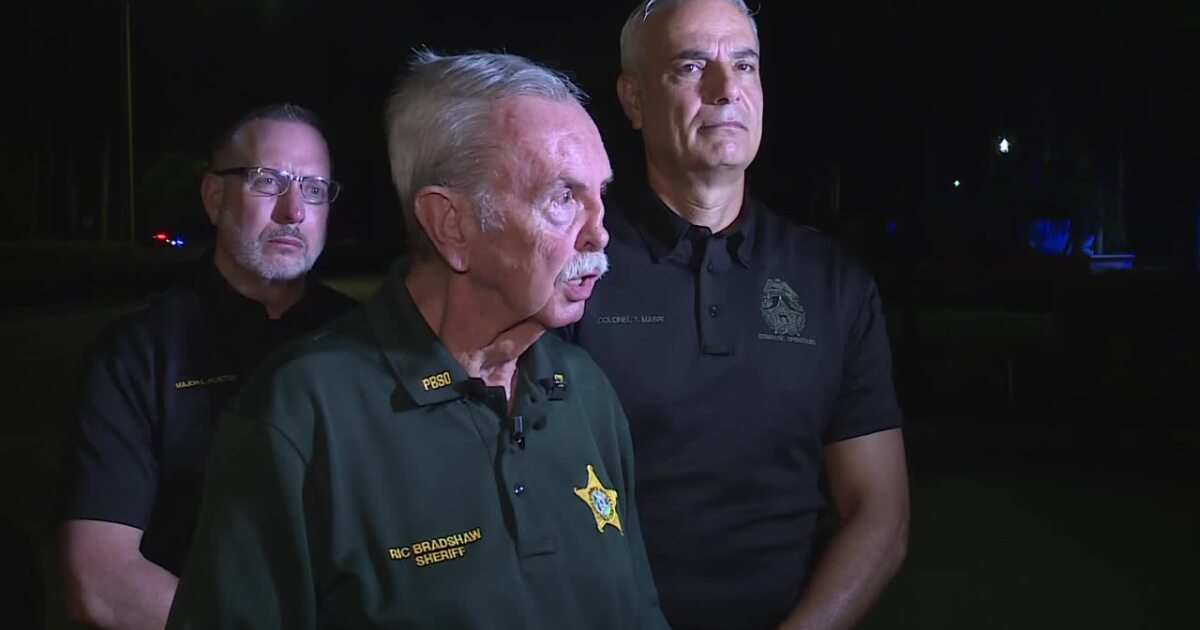 Indian River County sheriff's deputies shoot, kill 18-year-old attacking father with butcher knife during welfare check