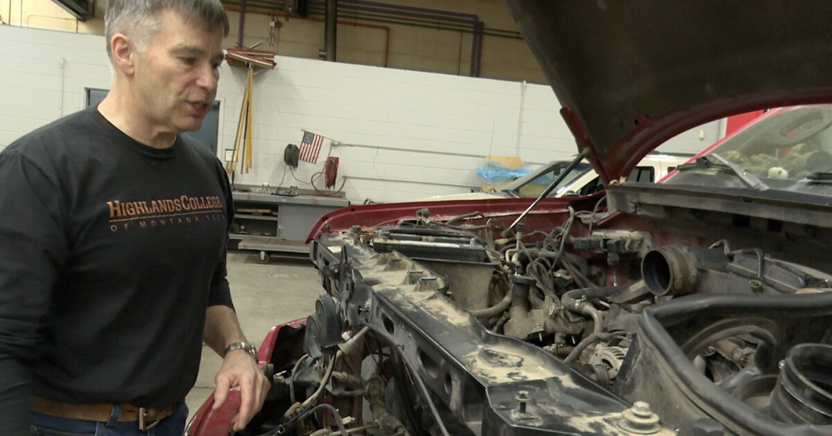 Need for auto technicians spurs new Butte college course for high school seniors - Vimarsana News