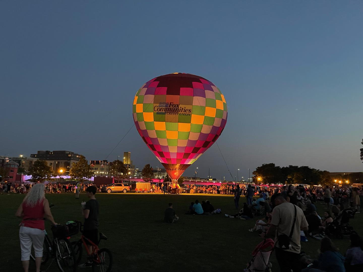 balloon glow.jfif