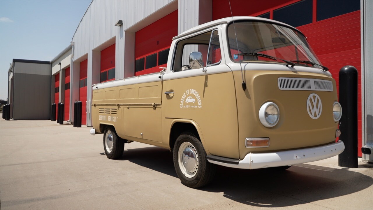 68 VW TRANSPORTER.jpg