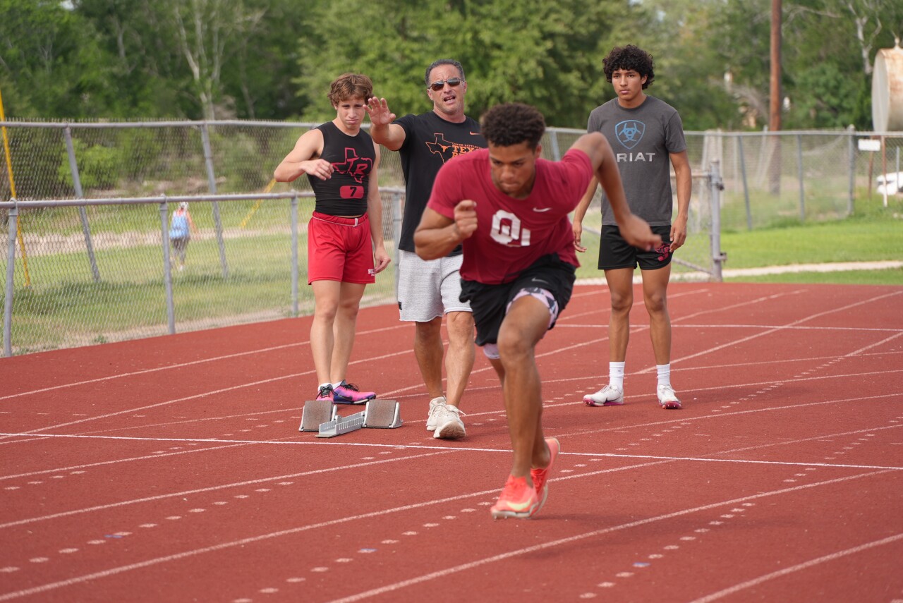 Three Rivers mile relay 2026