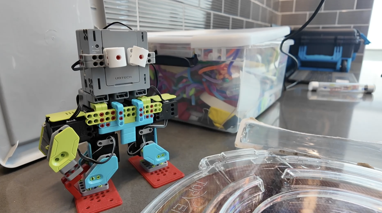 Kids explore robotics and microelectronics at Meridian STEAM Lab