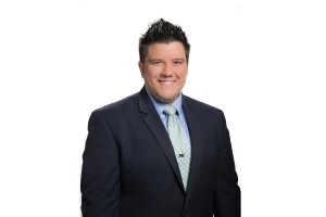 dave detling headshot 22.jpg