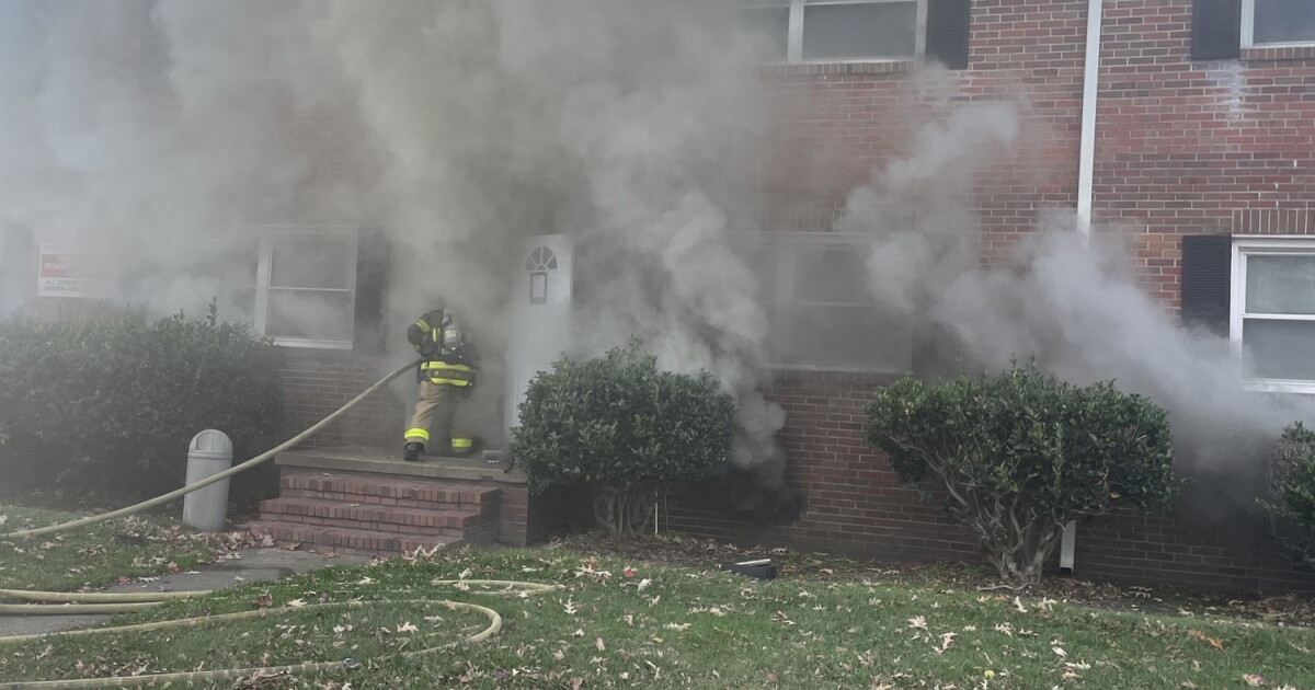 Six people, 2 dogs displaced in Portsmouth house fire