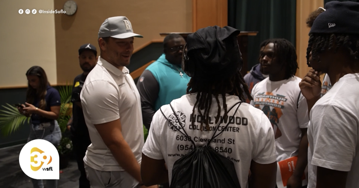 Money Mini Camps bring financial literacy to South Florida high school students
