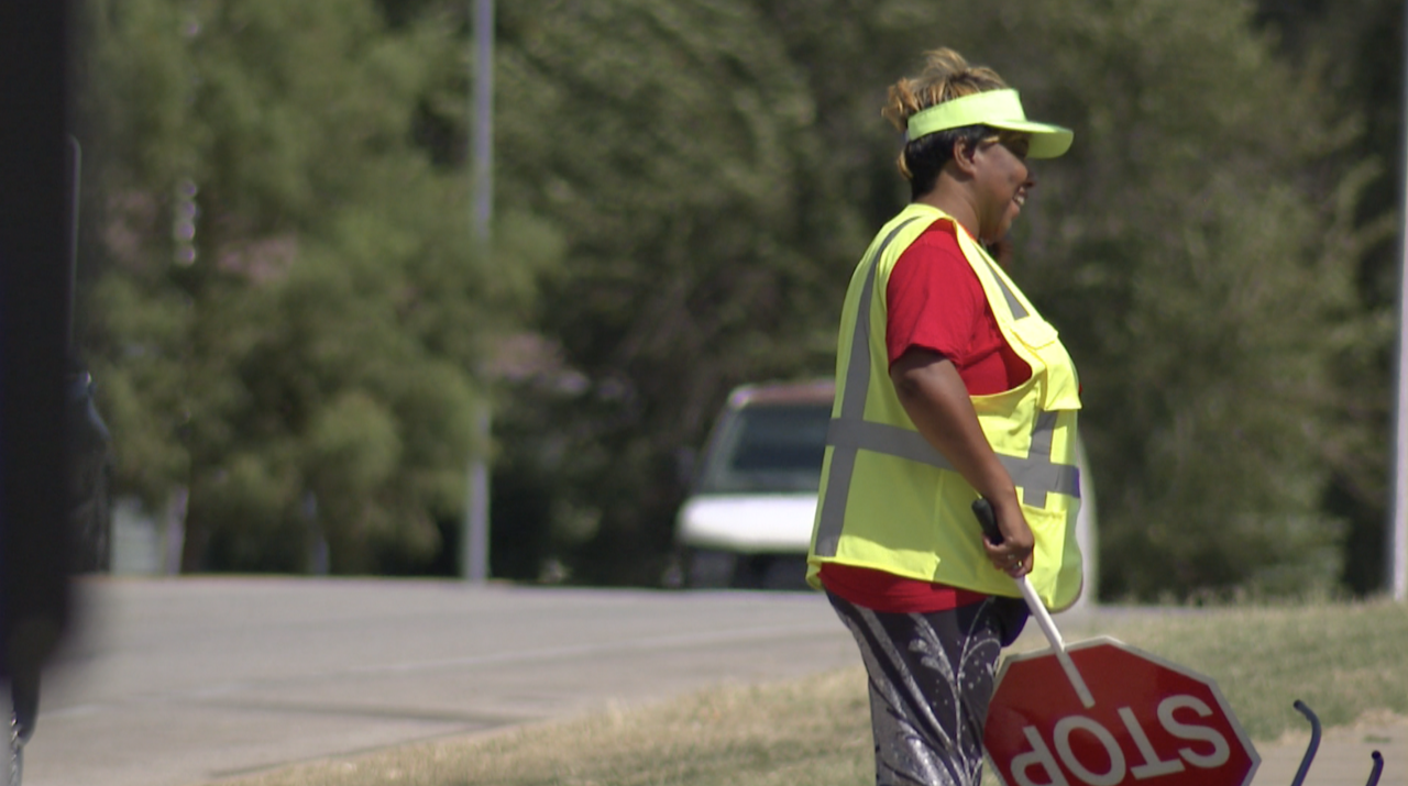 Crossing guards.png