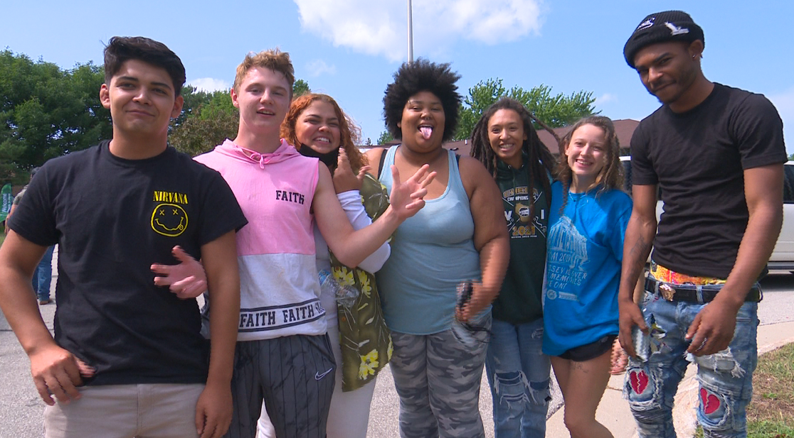 Freshman move-in day is here for UWGB students