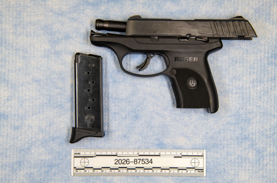 gun recovered from crime scene of Vero Beach shooting.png