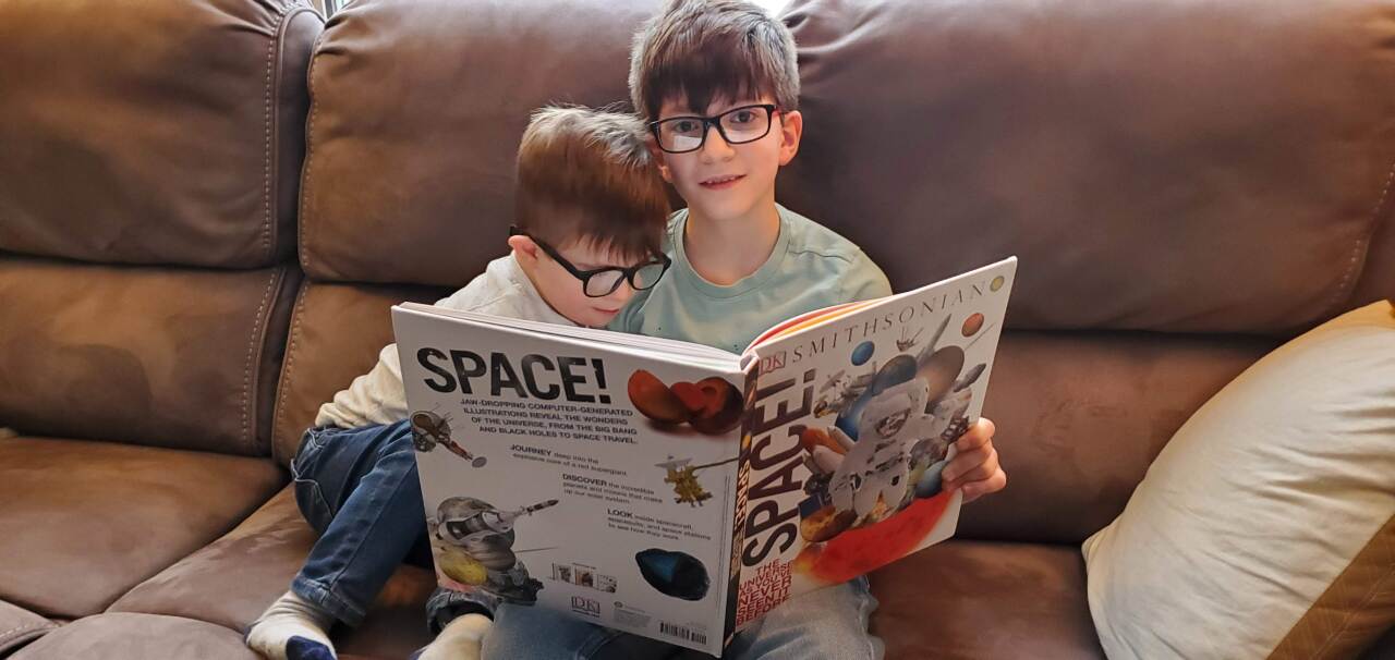 PAUL WITH OLDER BROTHER.jpg