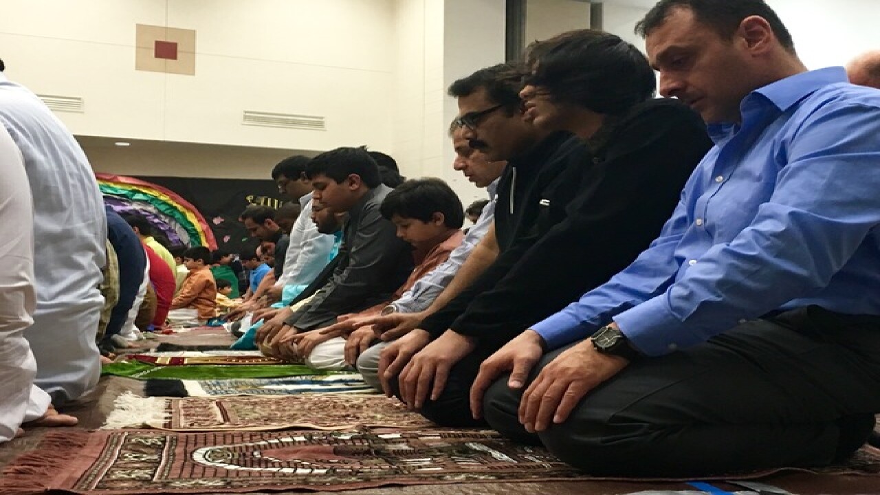 PHOTOS: Central Indiana Muslims observe Ramadan