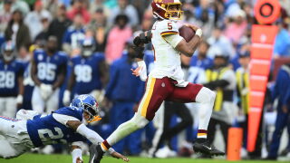 APTOPIX Giants Commanders Football