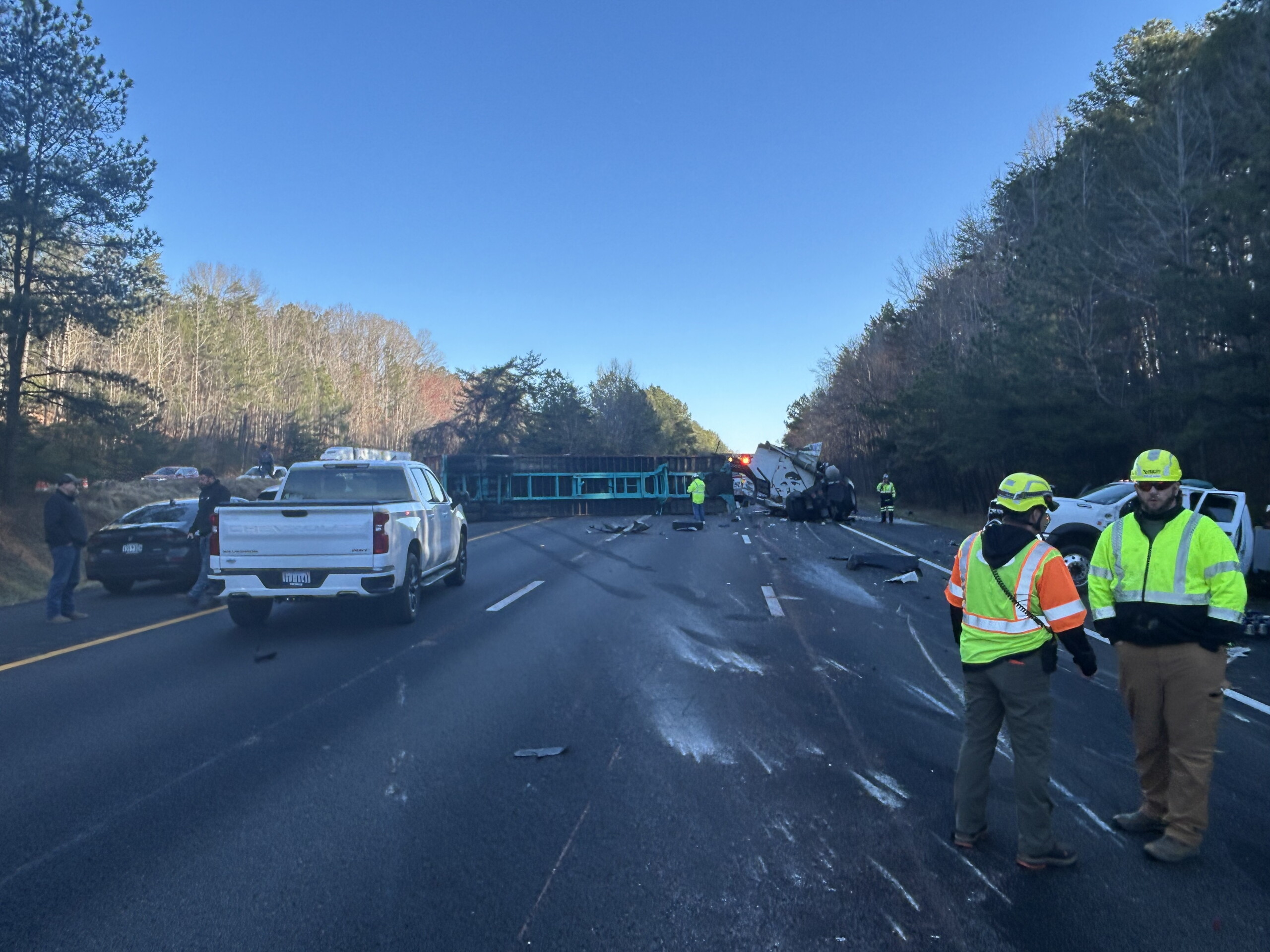I-95 lanes now open in Hanover County after car-hauling trailer overturned