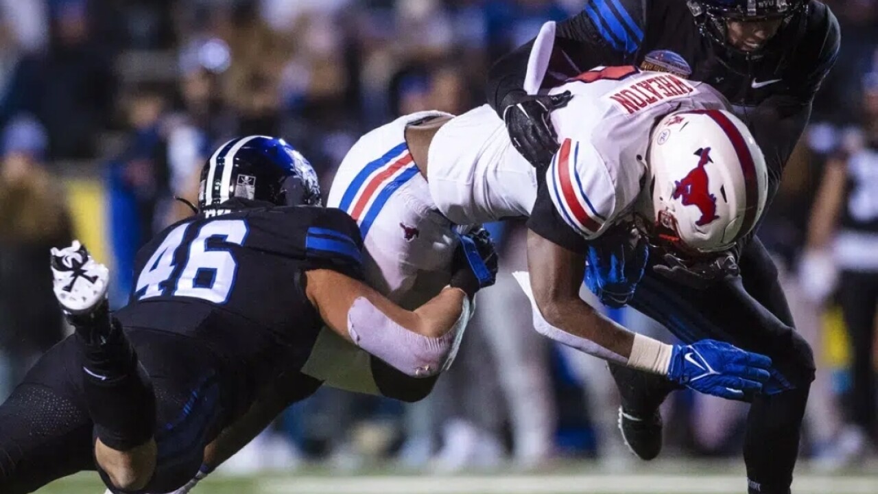 BYU stops late SMU comeback try, wins New Mexico Bowl