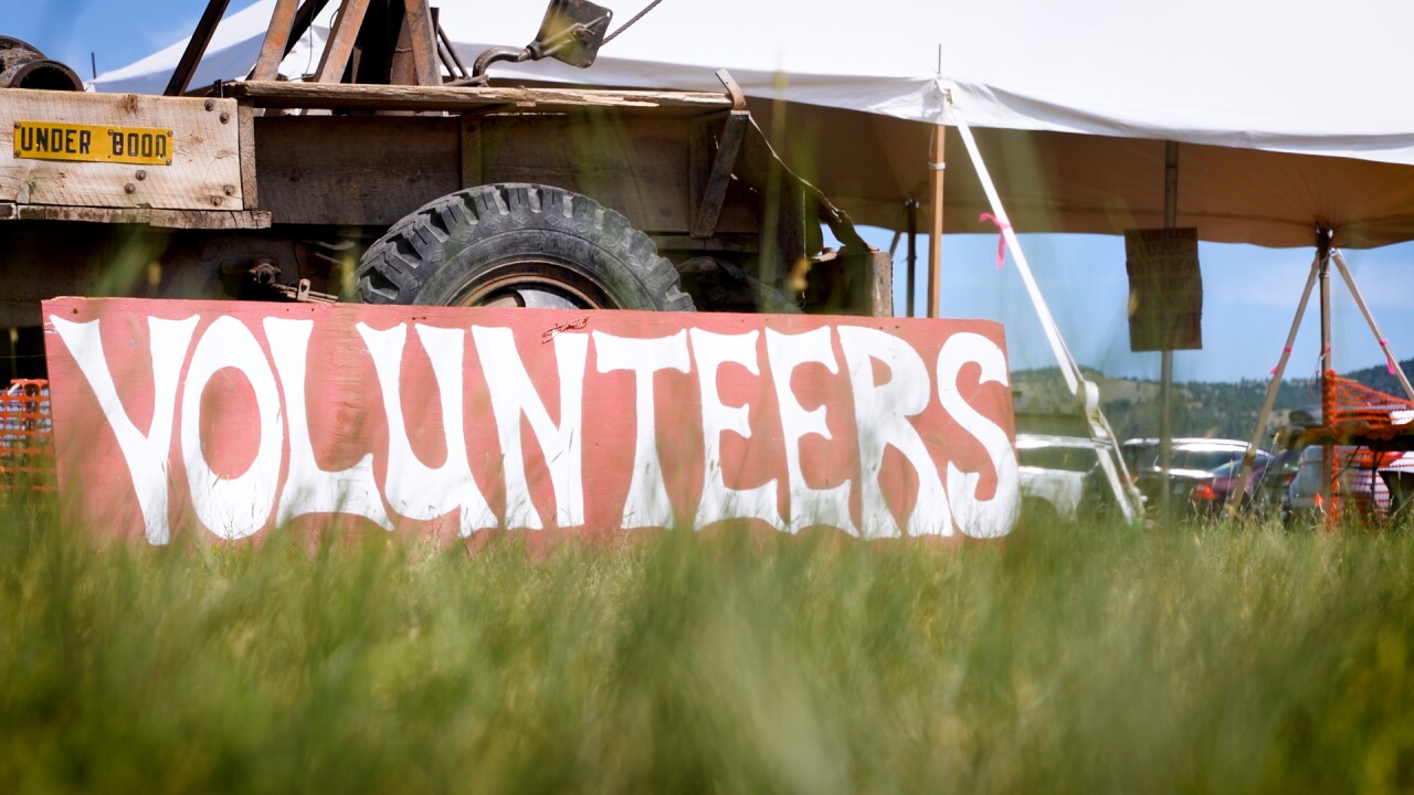 red ants pants volunteers sign.jpg
