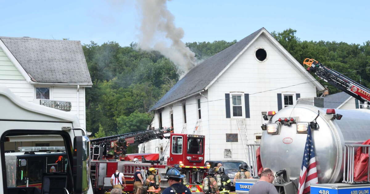 Baltimore County firefighter suffers medical emergency while battling two-alarm fire in Glen Arm