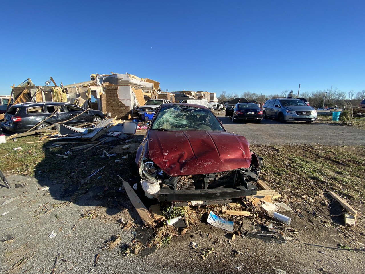 Car hit by tornado Bowling Green