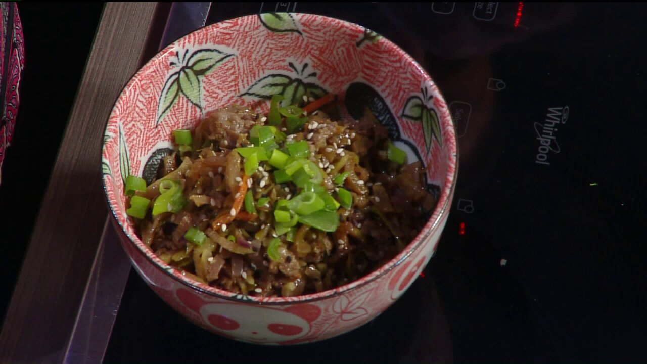‘Shaynefully Delicious’ Egg Roll in a Bowl