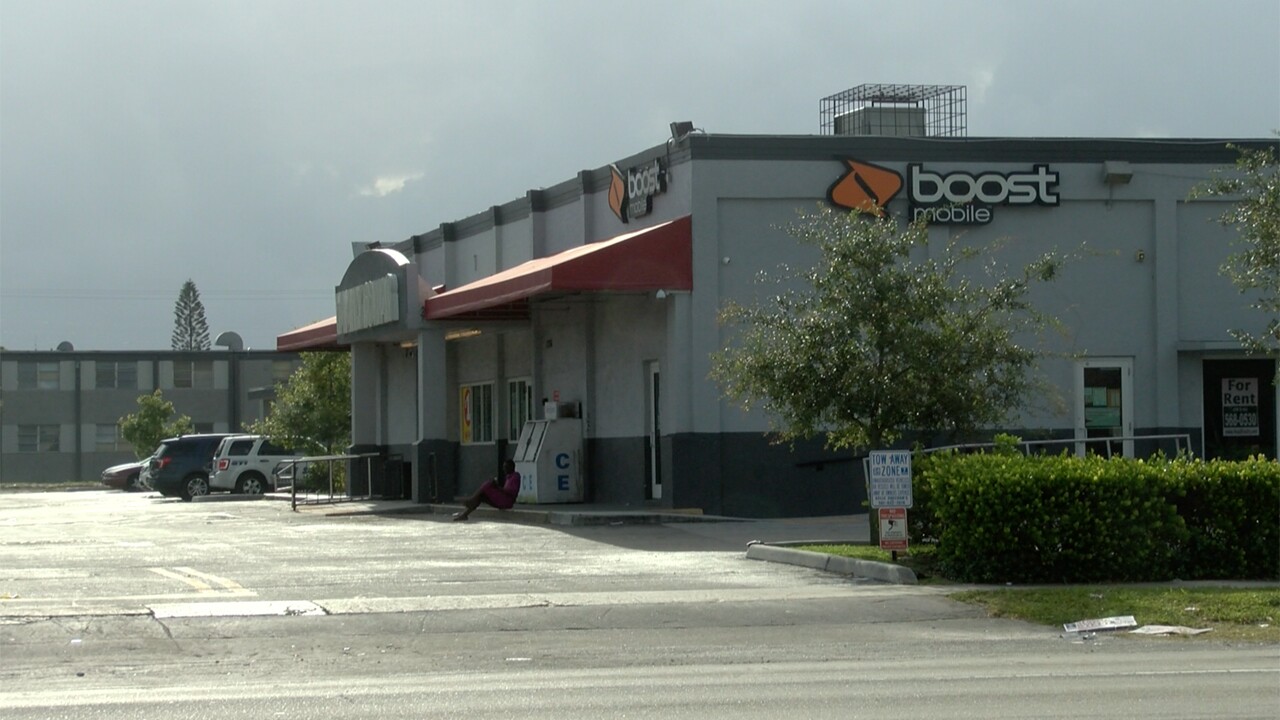 An argument turned violent when one woman stabbed another in West Palm Beach early Sunday morning.