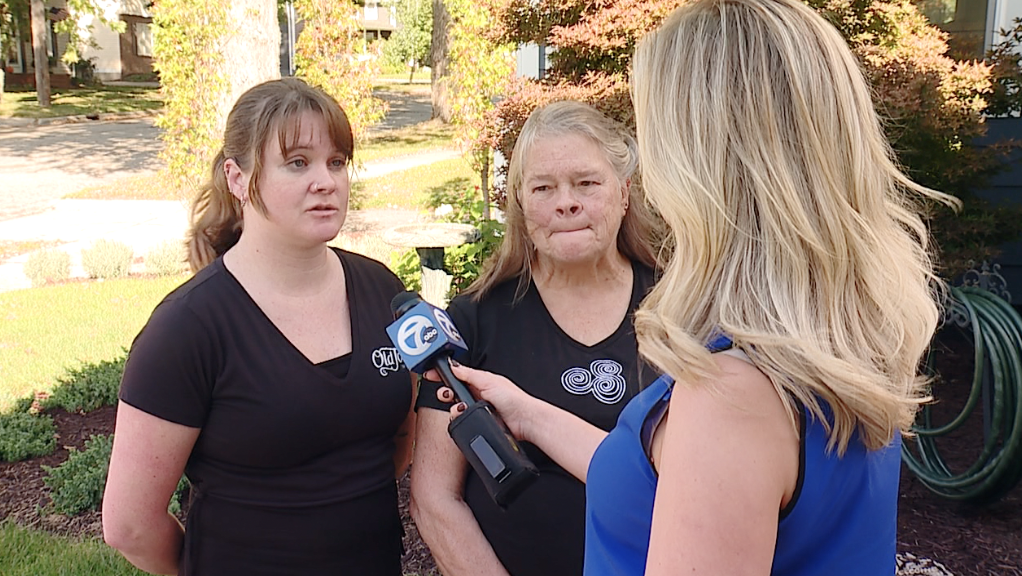 Kimberly McGrath’s aunt, Elizabeth Zaenger (right) and Kimberly McGrath’s cousin, Monica Doyle (left)