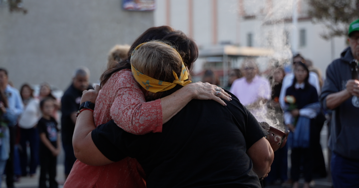 Community holds candlelight vigil in honor of Dolores Huerta
